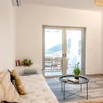 Casa Landea - Sea View Retreat بيت للعطل *